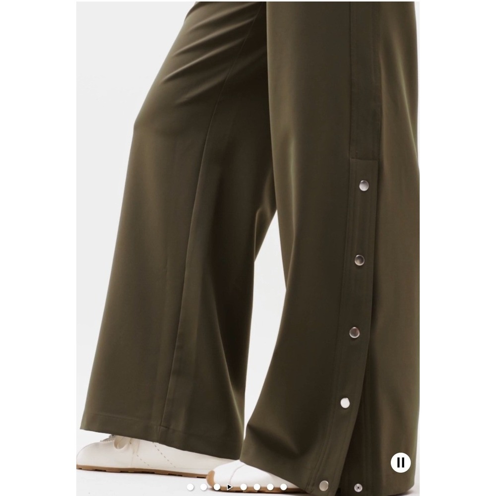 Athleta Womens Olive Green Wide‎ Leg Snap Button Side Pants 767531-03 Size M - Picture 2 of 11